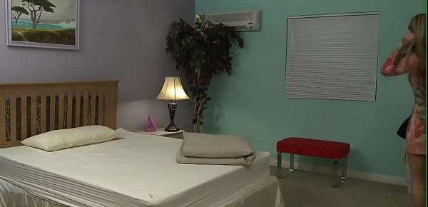Lesbian teen pussylicking milf in threesome